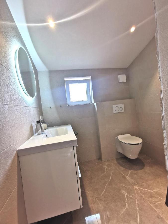 Five Bedroom House Near Sandy Beach Villa Major Medulin Buitenkant foto
