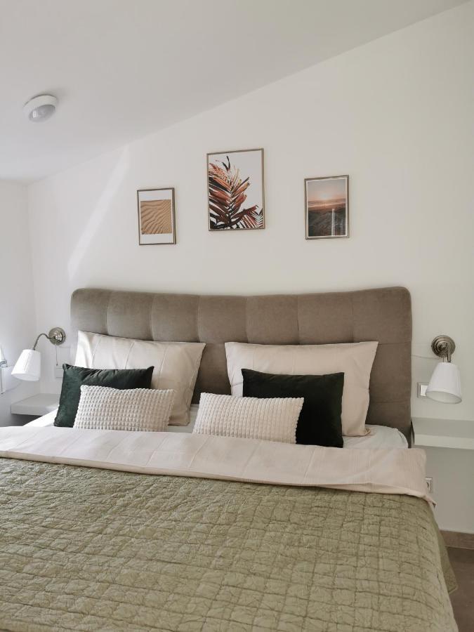 Five Bedroom House Near Sandy Beach Villa Major Medulin Buitenkant foto